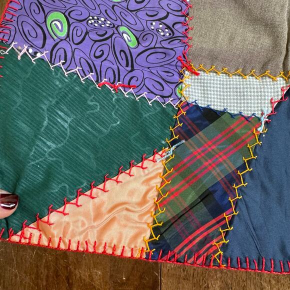 Vintage hand sewn Baby go to Sleep Baby Doll Newborn patchwork quilt Blanket - Picture 2 of 9